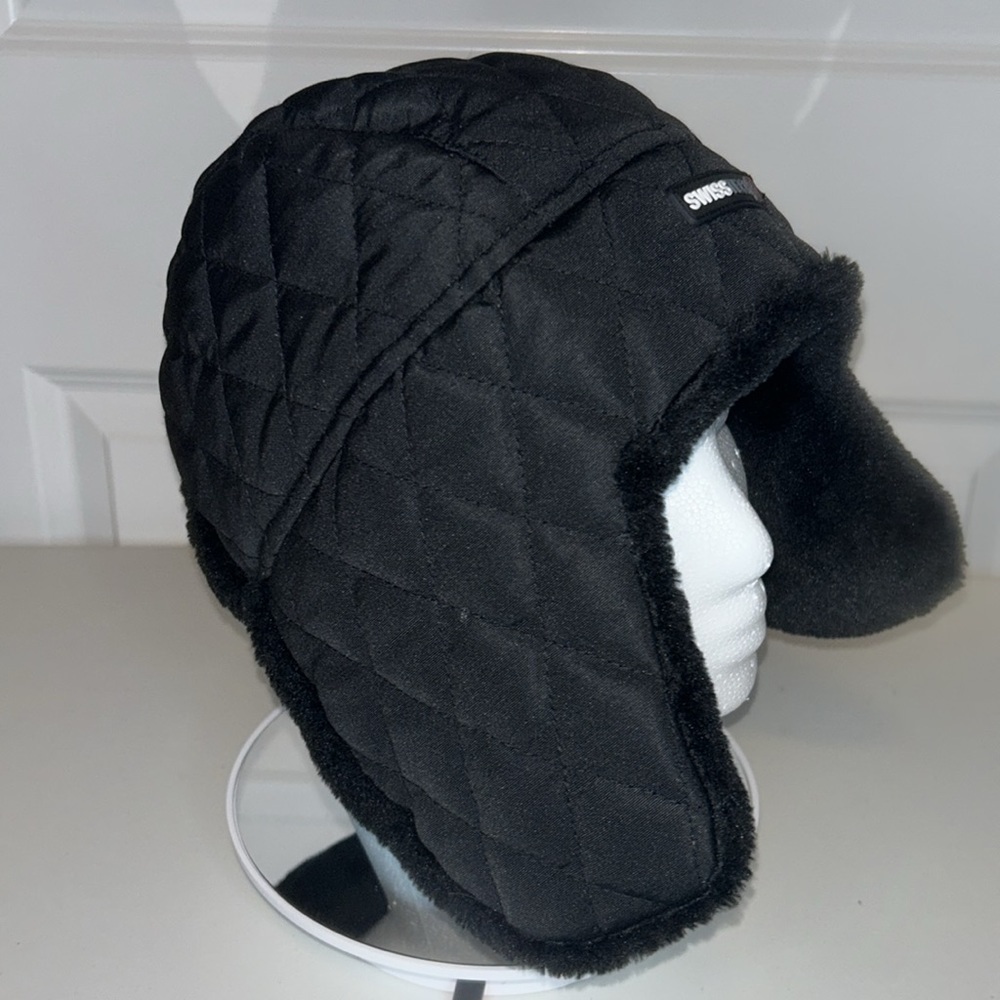 Swiss Tech Black Lumberjack style quilted winter hat - Picture 5 of 6